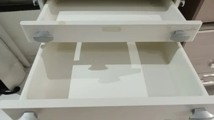 Vendo gaveteiro 6 gavetas MDF. Clínica odonto e médica 