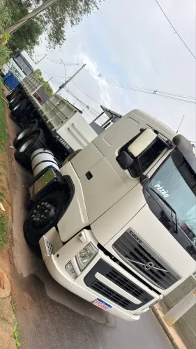 Volvo fh 460 2014 e carreta bobineira Random 2011