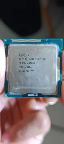 Placa-mãe ASUS H61M-A com soquete LGA 1155, i3 3220 e 8gb ram