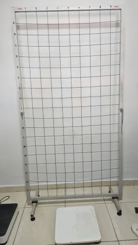 Vendo<br>SIMETRÓGRAFO PORTÁTIL SANNY ( Linha de Prumo )<br>Para avaliação física