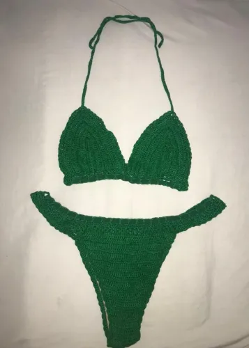 Biquíni de crochê com linha de algodão 