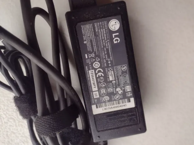 Carregador LG 18,5 v