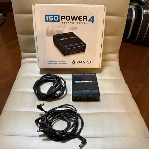 Fonte Lansdscape - Isopower 4 Super Conservada!!!Na caixa!!!