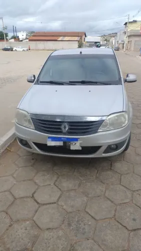 Renault Logan Expression Hi-flex 1.6 16V 4P AUT 2012
