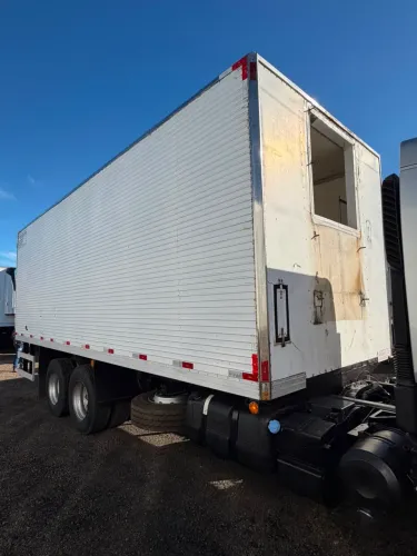 Bau câmara fria caminhão truck 14 paletes Ibipora