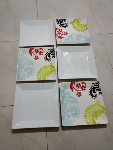 Conjunto 6 pratos 3 lisos 3 estampados