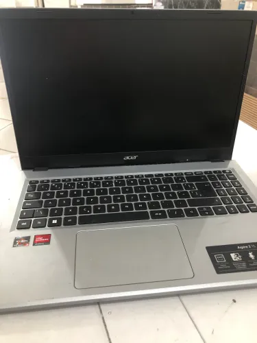 R$1.400,00 Notebook Acer Aspire 3 A315-24P