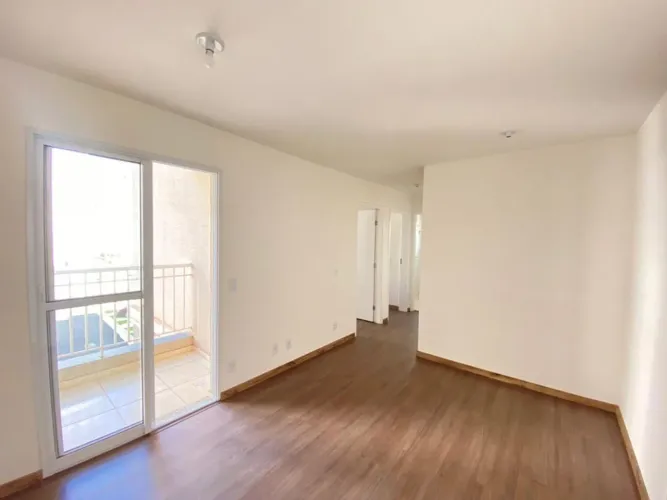 Apartamento de 2 Dormitórios com Academia, Churrasqueira e Portaria 24h