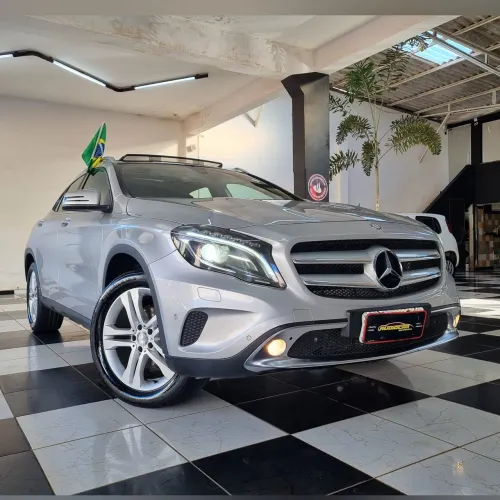 Mercedes-Benz GLA 200 Adv. 1.6/1.6 TB 16V Flex Aut. 2016