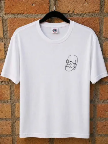 camiseta bordada freud psicanalista tamanho p