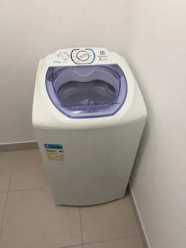 Máquina de lavar Electrolux 8,5kg Turbo Economia, ótimo estado!