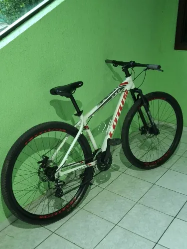 BIKE LOTUS CXR ARO 29