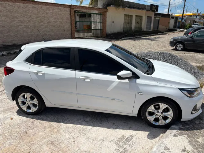 Chevrolet Onix Hatch Premier 1.0 12V TB Flex Aut. 4P 2021