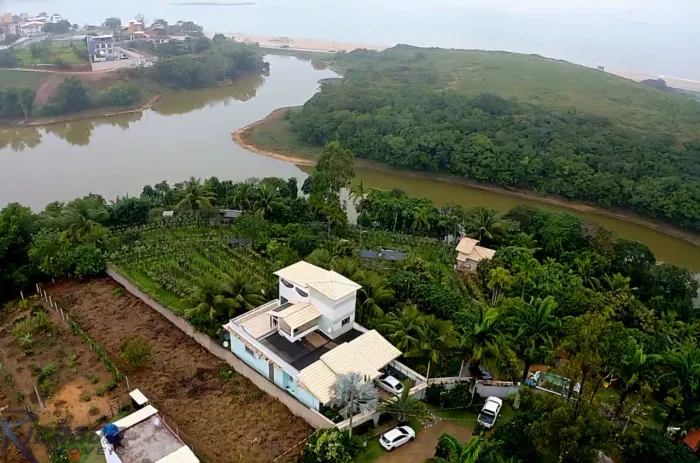 Chácara à venda em Meaipe, Guarapari-ES: 5 quartos, 3 suítes, 5.000m² de área - Imperdível