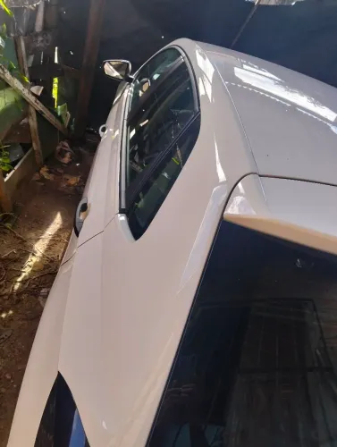 Pequenos frentes e fretamos para viagem até 600 km 