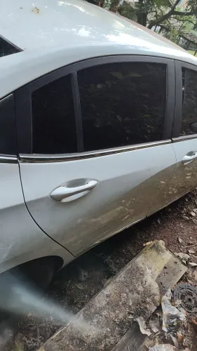 Porta traseira direita Onix sedan 2020 2021/2022 2023 2024 2025 completa