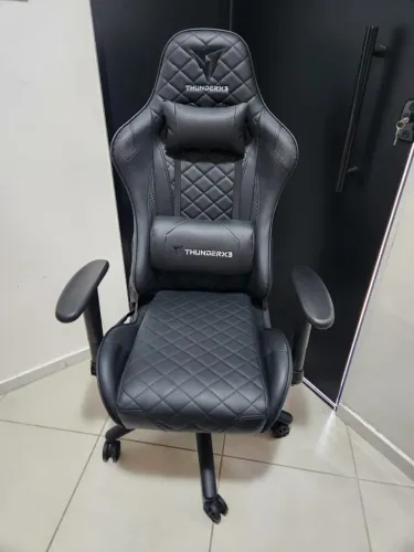 Cadeira Gamer ThunderX3 TGC12 em excelente estado