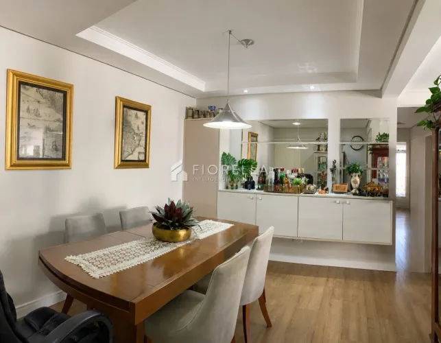 Apartamento à venda com 03 dormitórios, sendo 01 suíte, em Campinas, São José/SC.