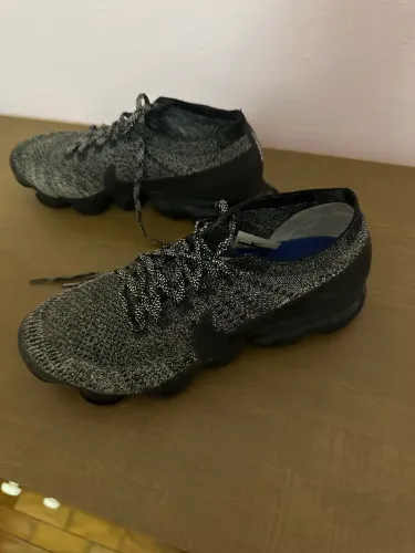 Nike Air VaporMax Flyknit "Cookies and Cream" SUPER NOVO