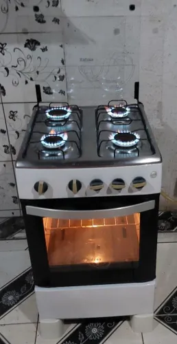 ÓTIMO fogão Itatiaia top com super chama automático com luminária 
