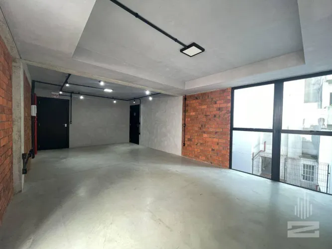 Sala Comercial Para Locação R$ 2.000,00 com 37m² no bairro Vila Nova em Blumenau