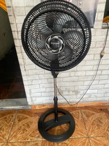 Ventilador Mondial de coluna