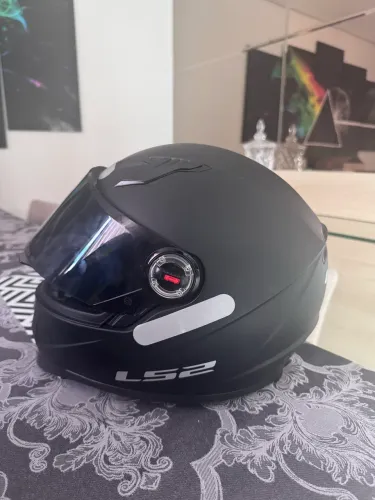LS2 Preto Fosco