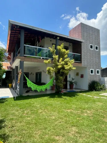 Casa em Condomínio com Piscina, 4 Suítes com Ar, 5min da Praia - Vera Cruz