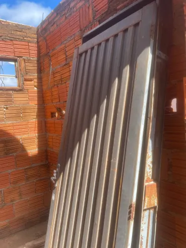 Vendo porta está sem o portal valor 300,00
