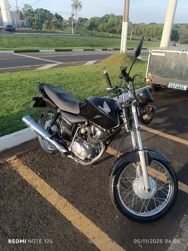 Vendo moto cg 150 km documento ok recibo em branco no meu nome