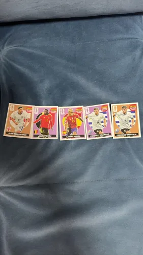 FIGURINHAS LEGENDS