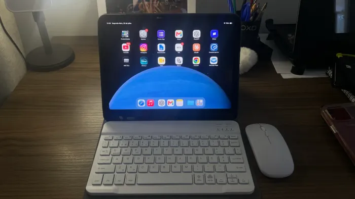 iPad Air 5 M1 64GB + Teclado + Mouse + Capa