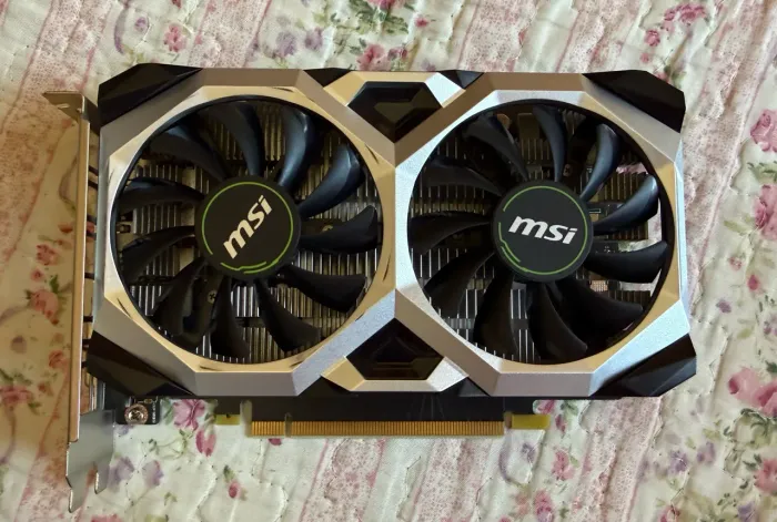 Vendo placa de vídeo GTX 1650 D6 Ventus XS OCV1 4G