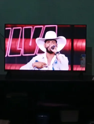 Tv 32 polegadas smart Bluetooth comando de voz