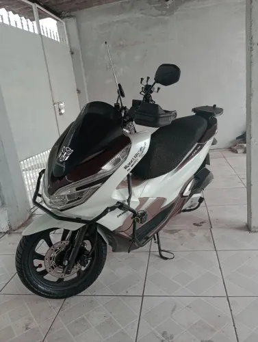PCX 2020 / A venda ou troco por Xmax ou ADV dando uma volta