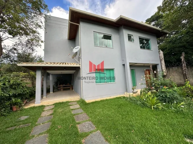 Incrível Casa em Condomínio para Venda localizada no Bairro Recanto Do Poeta, com 4 dormit