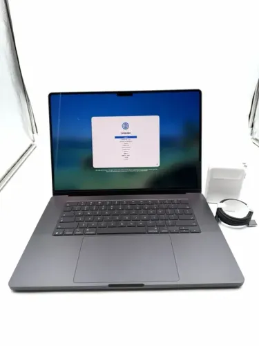 Apple MacBook Pro 16" Space Black M5 Pro 24GB RAM 1TB SSD