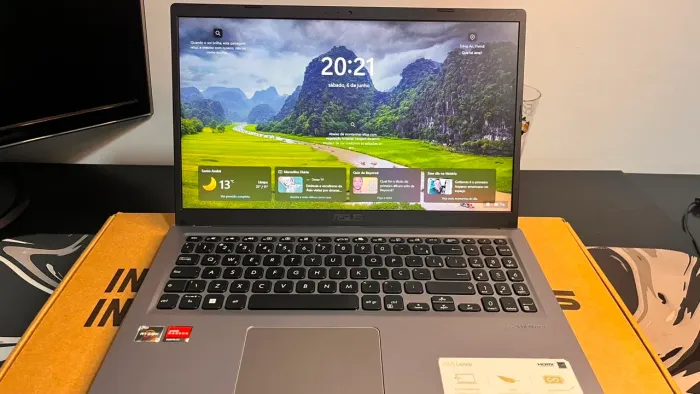 Notebook ASUS VivoBook X515DA Ryzen 5 8GB SSD 120GB + Carregador Original