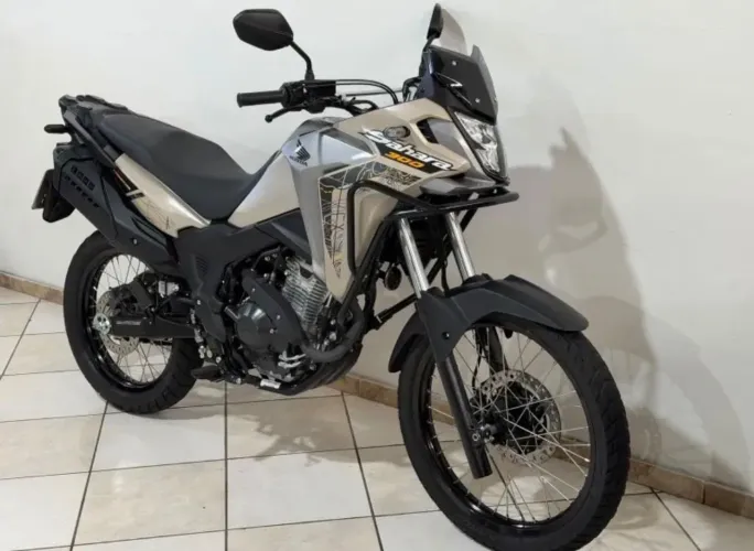 Honda Sahara 300 adventure