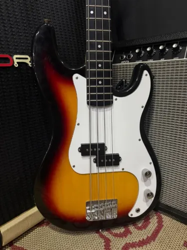 Baixo Phx 4 Cordas Passivo Sunburst - Usado
