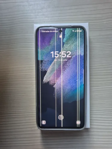 Samsung S21 FE | tela listrada