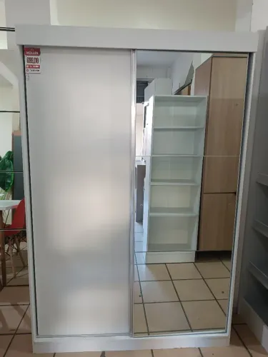 Roupeiro de Solteiro com Portas de Corre e Espelho