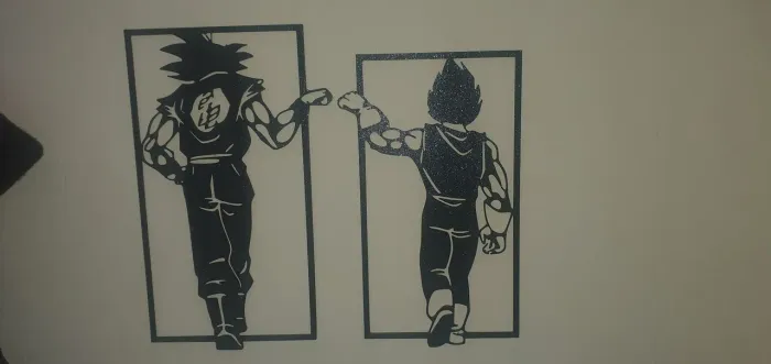 Placas decorativas goku e vegeta