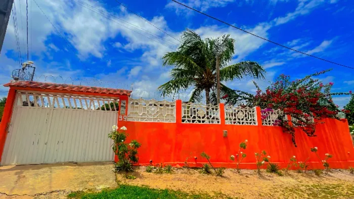 Casa com piscina em Itamaracá