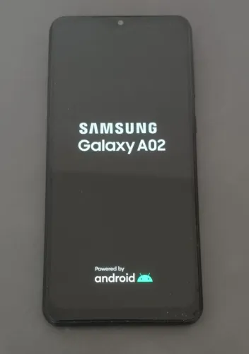 2 Celulares Samsung A02 32GB PRETO COM CARREGADOR SEM ARRANHÕES