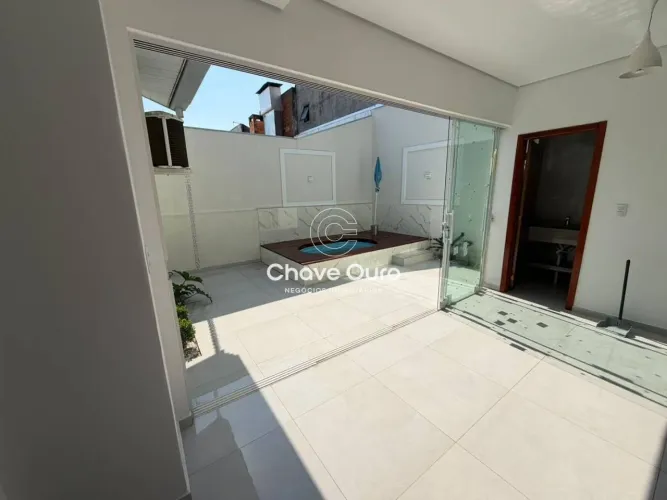 Casa com 3 dormitórios à venda, 122 m² por R$ 610.000 - Cancelli - Cascavel/PR