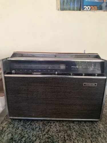 Rádio relíquia transglobe