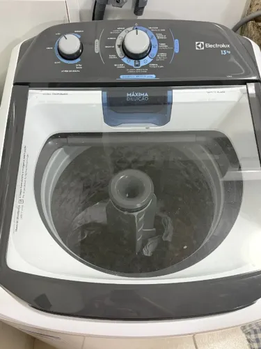 Máquina de Lavar Electrolux Efficient 13kg Branca Compacta, Econômica e Pré-diluição (LET1