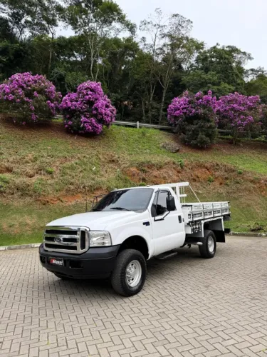 F-350 Cummins 3.9 Turbo Diesel 4x4 2009