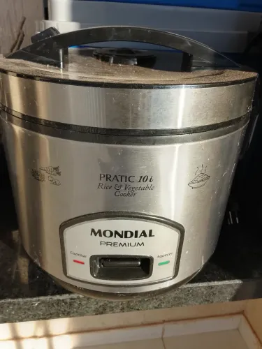 Panela de arroz elétrica